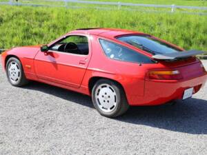 Afbeelding 3/35 van Porsche 928 S4 (1989)