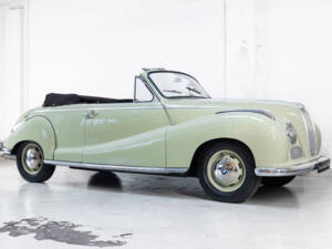 Immagine 3/50 di BMW 502 - 3,2 Litro (1955)