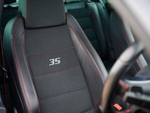 Image 43/50 of Volkswagen Golf VI GTI (2011)