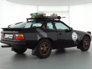 Image 14/44 of Porsche 924 S (1986)