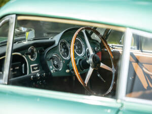 Image 27/50 of Aston Martin DB 2&#x2F;4 Mk III (1958)
