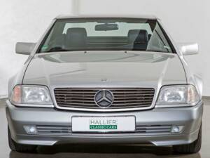 Image 9/20 of Mercedes-Benz SL 280 (1994)