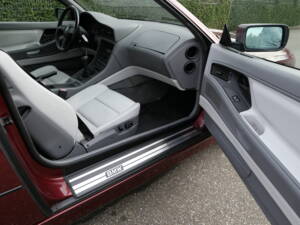 Image 16/21 of BMW 850i (1990)
