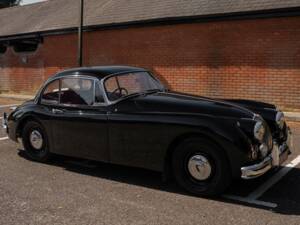 Image 1/21 of Jaguar XK 150 SE FHC (1958)