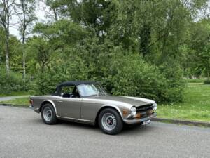 Afbeelding 8/14 van Triumph TR 6 PI (1972)