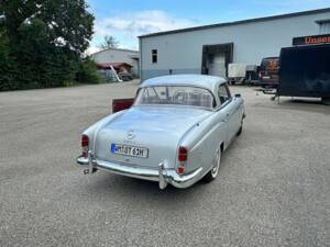 Image 3/7 de Mercedes-Benz 220 S (1958)