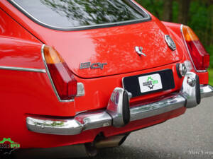 Image 38/46 de MG MGB GT V8 (1975)