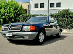 Image 2/6 de Mercedes-Benz 500 SEC (1985)