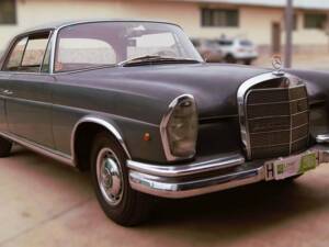 Afbeelding 3/8 van Mercedes-Benz 220 SE b (1962)