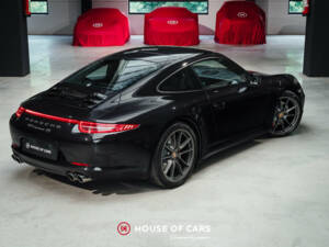 Image 7/25 of Porsche 911 Carrera 4S (2014)
