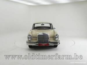 Imagen 5/15 de Mercedes-Benz 220 S b (1960)