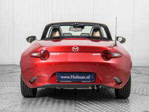 Image 13/50 of Mazda MX-5 2.0 (2015)