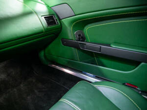 Immagine 17/43 di Aston Martin V8 Vantage (2010)
