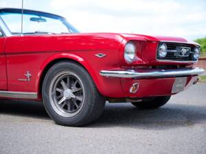 Immagine 41/50 di Ford Mustang 289 (1966)