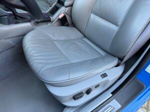 Image 28/100 of BMW 540i Touring (1998)