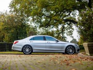 Image 31/43 of Mercedes-Benz C 63 S AMG (2015)