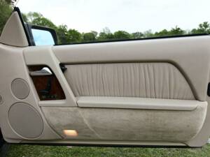 Image 50/50 of Mercedes-Benz SL 500 (1995)