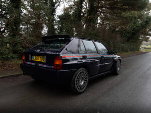 Image 6/17 of Lancia Delta HF Integrale Evoluzione II (1994)