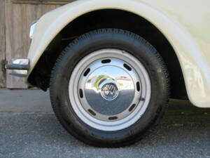 Bild 16/17 von Volkswagen Käfer 1300 (1971)