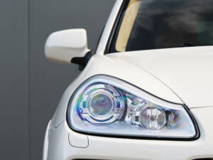 Bild 25/49 von Porsche Cayenne GTS (2009)