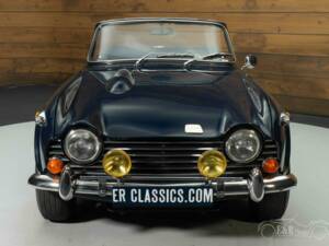 Image 5/19 of Triumph TR 250 (1968)