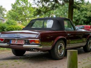 Image 19/59 of Mercedes-Benz 280 SL (1971)