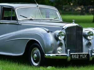 Immagine 3/50 di Bentley Mark VI Mulliner (1951)