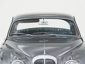 Bild 10/15 von Daimler 2,5 Liter V8 (1963)