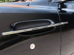 Bild 17/42 von Aston Martin V12 Vanquish S Ultimate Edition (2007)