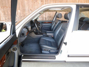 Bild 8/70 von BMW 735i (1991)
