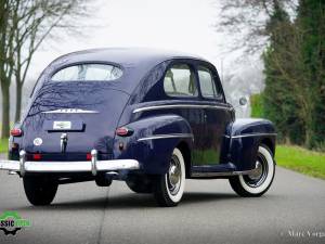 Image 40/45 of Ford V8 Coupe 5Window (1946)