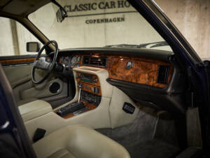 Bild 55/97 von Daimler Double Six (1994)