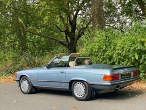 Afbeelding 25/50 van Mercedes-Benz 500 SL (1989)