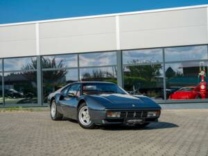 Image 23/36 de Ferrari 328 GTB (1986)