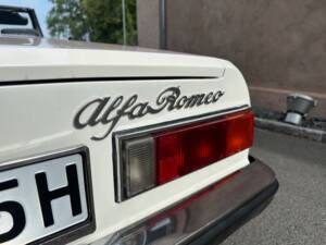 Image 46/63 of Alfa Romeo Spider 1300 Junior (1970)