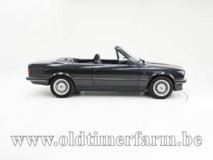 Bild 6/15 von BMW 320i (1989)