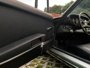 Afbeelding 37/62 van Porsche 911 2.2 T (1970)