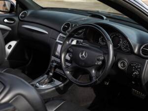 Immagine 4/15 di Mercedes-Benz CLK 63 AMG (2007)