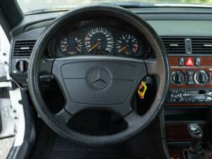 Bild 37/50 von Mercedes-Benz C 200 Kompressor (1996)