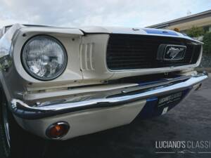 Image 16/74 of Ford Mustang 289 (1966)