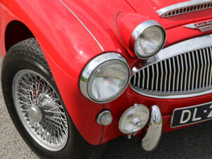 Immagine 13/50 di Austin-Healey 3000 Mk II (BN7) (1961)