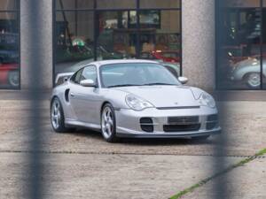 Image 11/25 of Porsche 911 GT2 (2001)