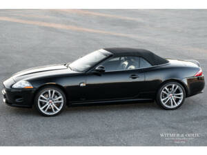 Image 1/37 of Jaguar XK 4.2 (2006)
