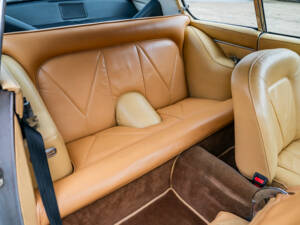 Bild 22/30 von Aston Martin DB 6 Vantage (1969)