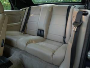 Image 33/50 of BMW 320i (1989)