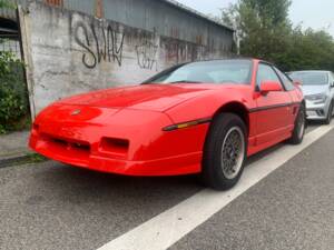 Image 20/55 of Pontiac Fiero GT (1988)