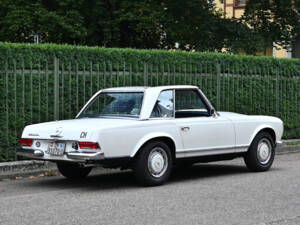 Image 12/38 of Mercedes-Benz 280 SL (1968)