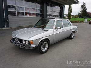 Image 3/76 of BMW 3,3 L (1975)