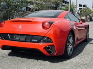 Image 11/49 of Ferrari California 30 (2013)
