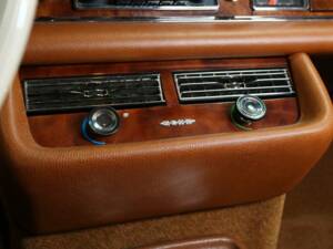 Image 15/30 of Mercedes-Benz 280 SE 3,5 (1970)